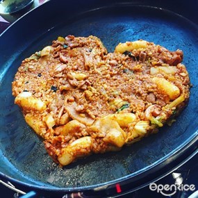 Dak Galbi (ทัคคาลบี้)