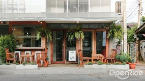 OON Poshtel x Cafe