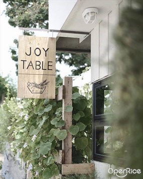 Joy Table