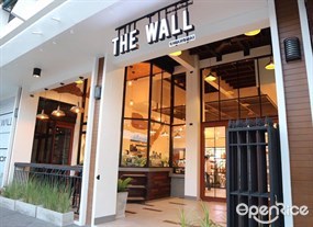 The Wall (เดอะ วอลล์)