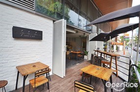 Alphabet Cafe&Bar