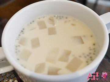 น้ำเต้าหู้