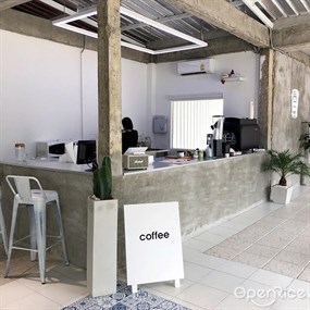30.Coffee Studio