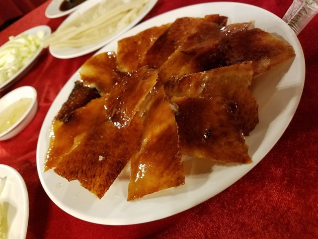又薄又脆的片皮鴨