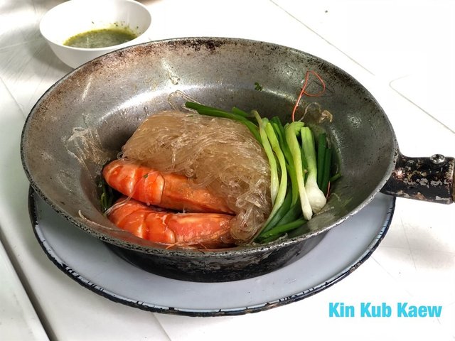 กุ้งอบวุ้นเส้น