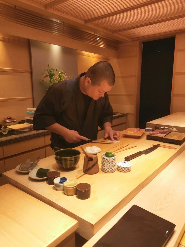 吧台得12個位左右