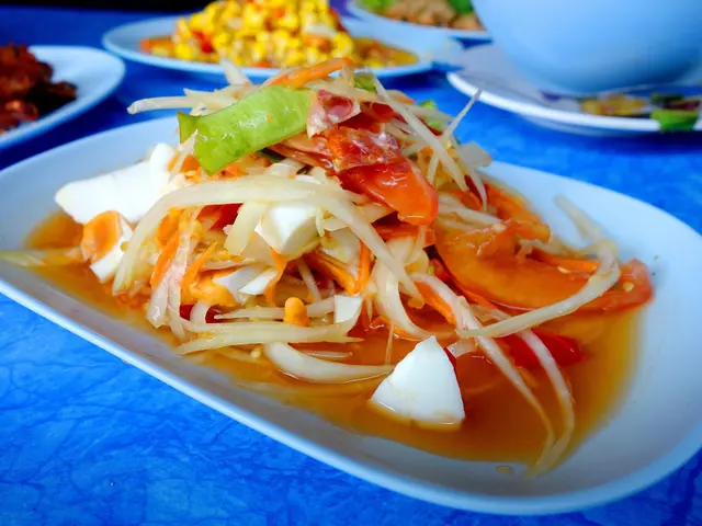 รสชาติไม่จัดมากครับ  แต่ครบรสครับ  เผ็ด  เปรี้ยว  เค็มๆกับหวานๆ  