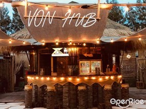 Von Hub Cafe