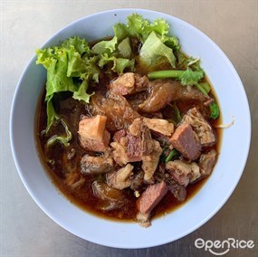 ก๋วยเตี๋ยวเนื้อวัวรสเยี่ยม