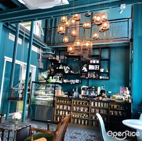 Heaven On Earth Cafe (ชั้นขนมหวาน)
