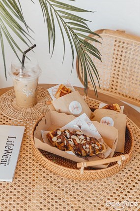 Seayou Cafe and Bar