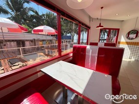 Highway Cafe (ไฮเวย์ คาเฟ่)