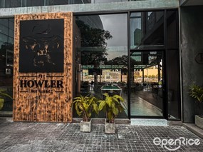 Howler Bar & Grill