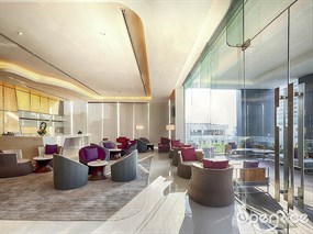Sky Terrace - Lobby Bar