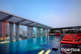 Azure Pool Lounge & Bar