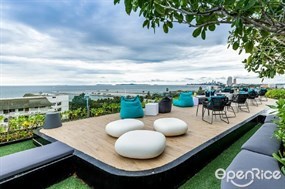 Sky Vibe Rooftop Bar