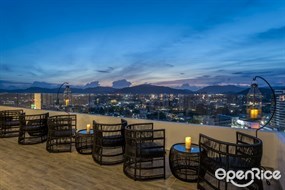 Estrela Sky Lounge Rooftop