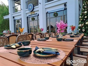 ONE Enchanting Thai Kitchen & Lounge