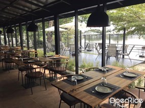 Taurus lake-taurant & cafe