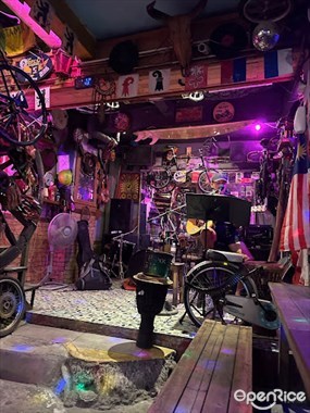 Reggae Bar (เร็กเก้)
