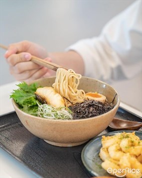 Yuji Ramen (ยูจิ ราเมน)