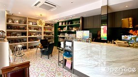 River Books Cafe