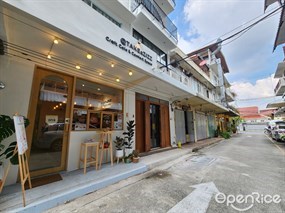 TAKE a ZIZZ Cafe