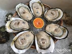 Oyster Station (หอยนางรมสด)