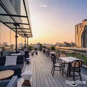 Glare Eatery&Bar
