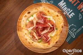 Mingle Eatery & Poolside